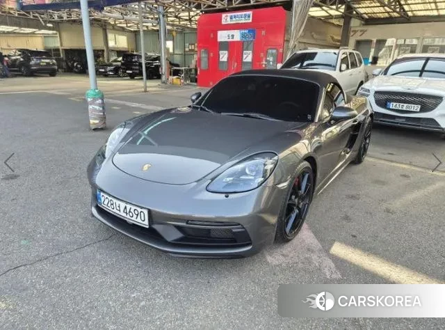 Porsche 718 Boxster 2024 Серый из Кореи