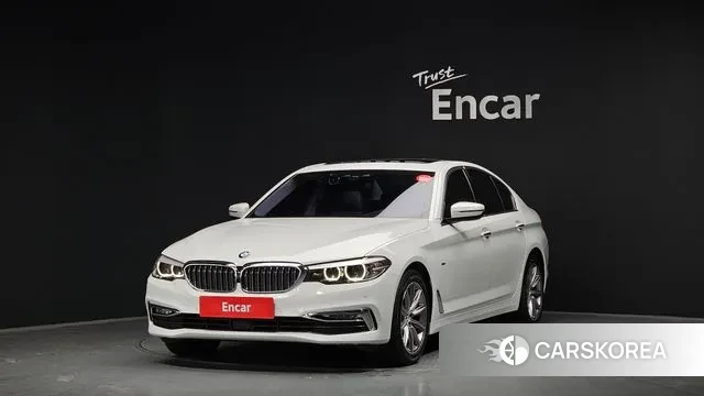 BMW 5 Series (G30) 2018 Белый из Кореи