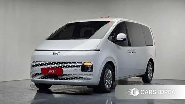 Hyundai Staria 2023 Белый из Кореи