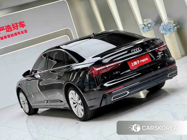 Audi A6L 2022 Черный из Китая