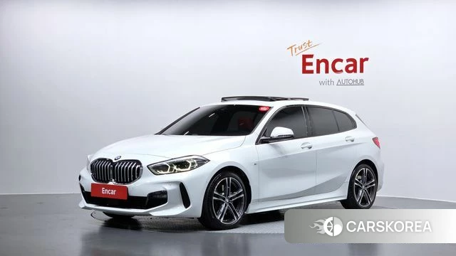 BMW 1 Series (F40) 2021 Белый из Кореи