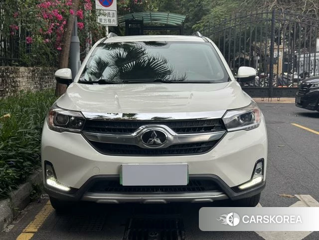 GAC Group Qizhi PHEV 2019 Белый из Китая