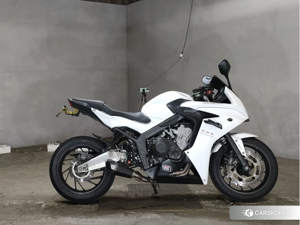 Проданный Honda CBR650F 2015 из Японии