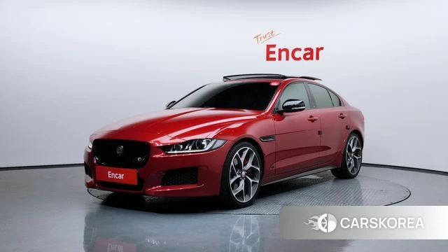 Jaguar XE 2019 Красный из Кореи