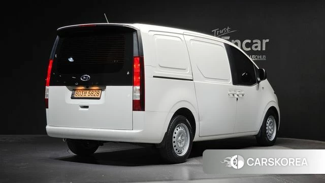 Hyundai Staria 2022 Белый из Кореи