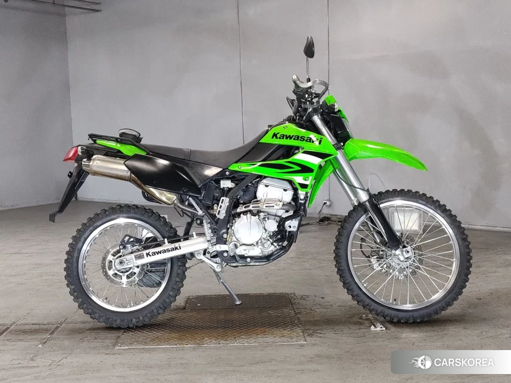 Проданный Kawasaki KLX250 2011 из Японии