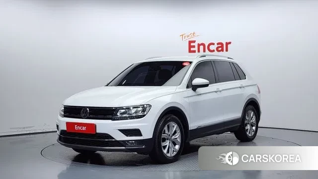 Volkswagen Tiguan second Generation 2019 Белый из Кореи