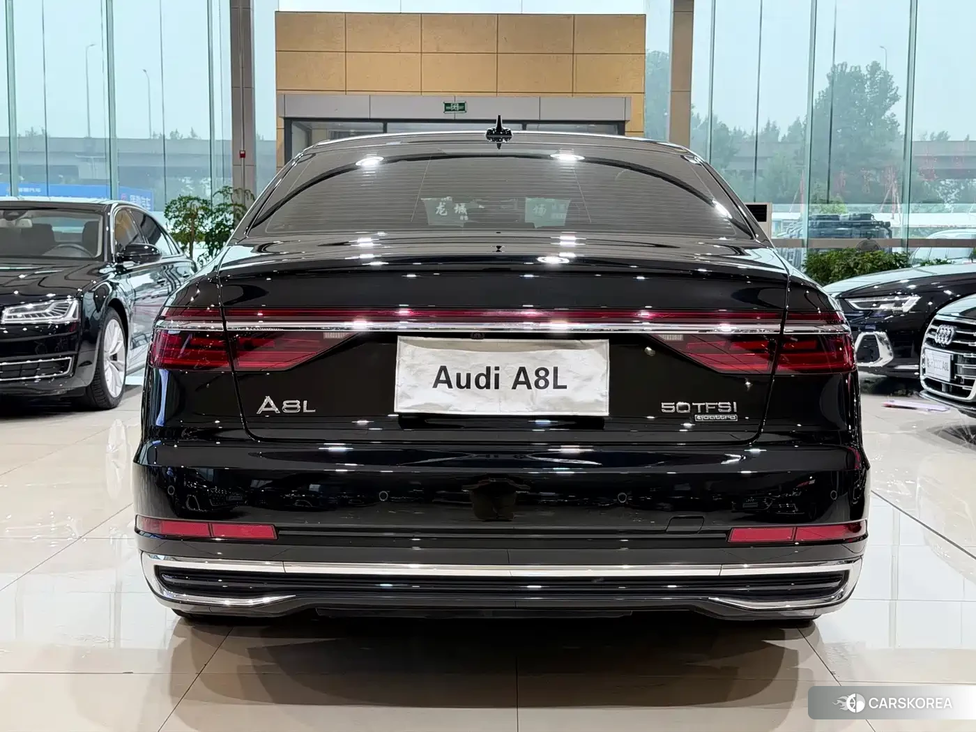 Audi A8 2023 Черный из Китая