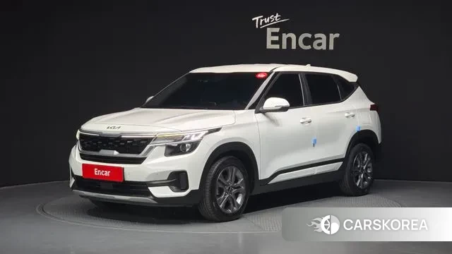 Kia Seltos 2022 Белый из Кореи