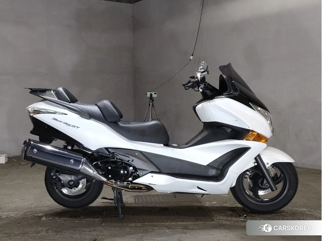 Проданный Honda SILVER WING 400 GT 2010 из Японии