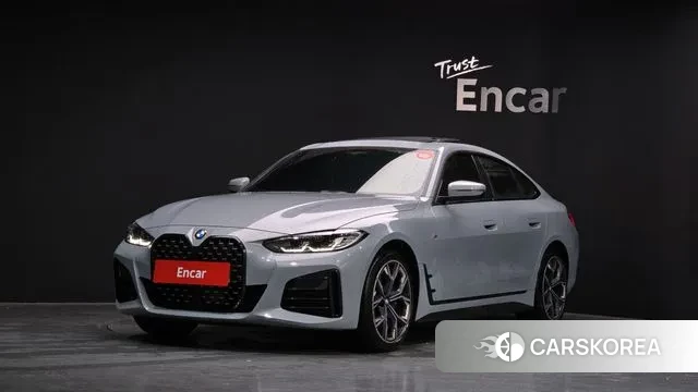 BMW 4 Series (G22) 2023 Серебристо-серый из Кореи