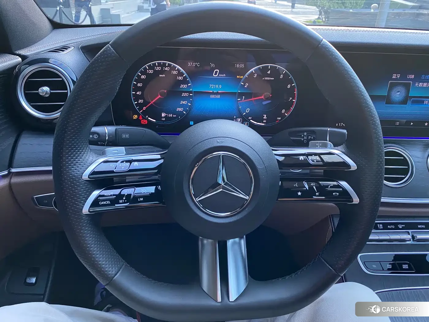 Mercedes-Benz E-Class 2023 Черный из Китая