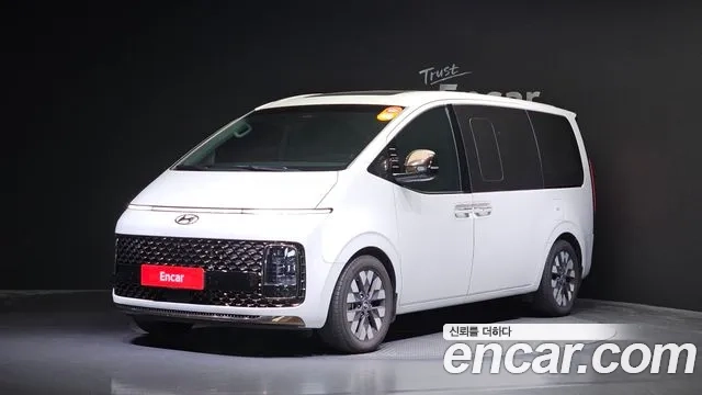 Hyundai Staria 2023 Белый из Кореи