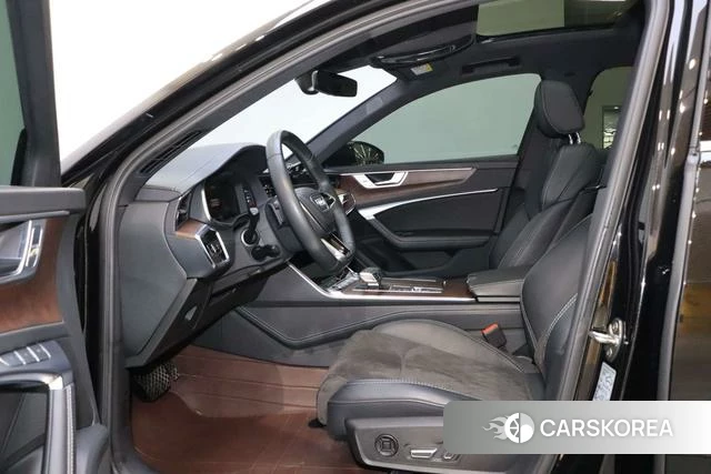 Audi A6L 2023 Черный из Китая