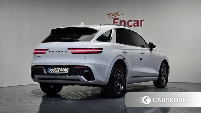 Genesis GV70 2021 Белый из Кореи