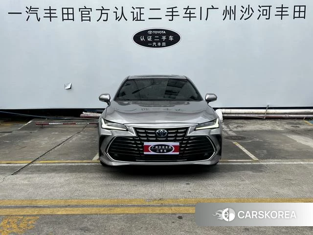 Toyota Asian dragon 2022 Серебристо-серый из Китая