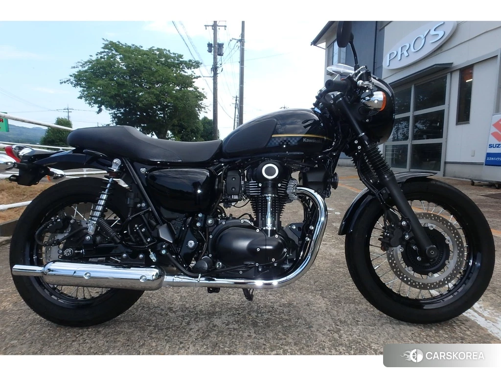 Проданный Kawasaki W800 CAFE 2022 из Японии