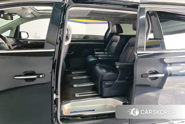 GAC Trumpchi Trumpchi M8 2021 Черный из Китая
