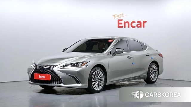 Lexus ES300h 7th generation 2021 Золотой из Кореи