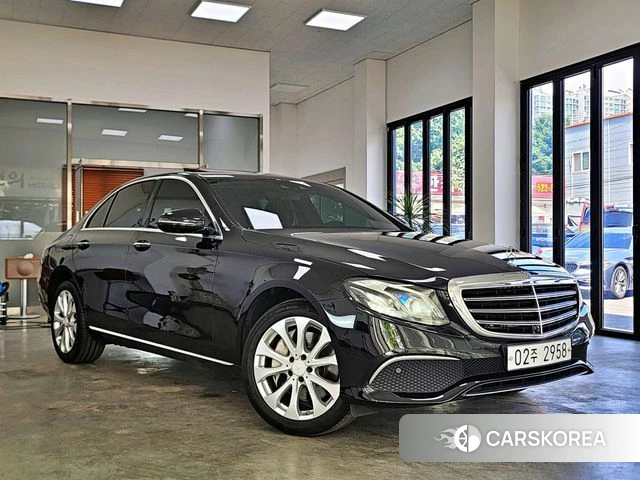 Mercedes-Benz E-Class W213 2019 Черный из Кореи