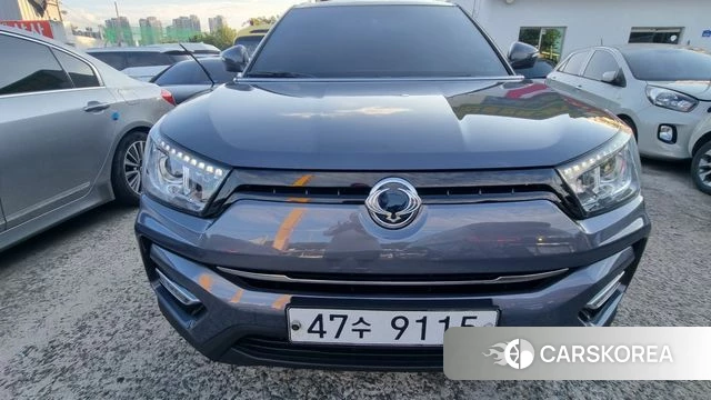 Ssangyong Tivoli Air 2018 Серебристо-серый из Кореи