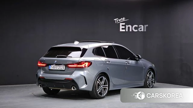 BMW 1 Series (F40) 2022 Серый из Кореи