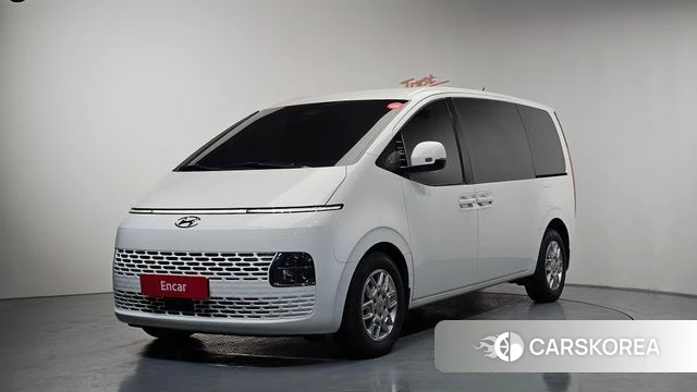 Hyundai Staria 2023 Белый из Кореи