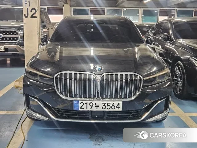 BMW 7 Series (G11) 2021 Черный из Кореи
