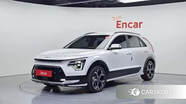 Kia Di Ol Nu Niro 2022 Белый из Кореи
