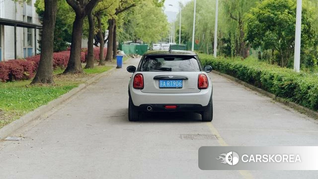 MINI MINI 2020 Серебристо-серый из Китая