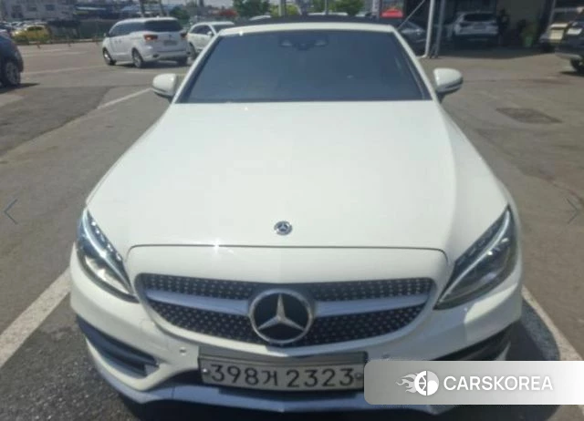 Mercedes-Benz C-Class W205 2018 Белый из Кореи