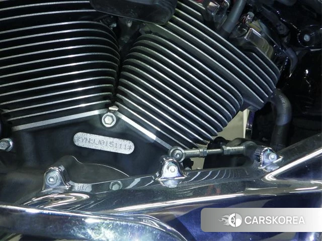 Engine photo