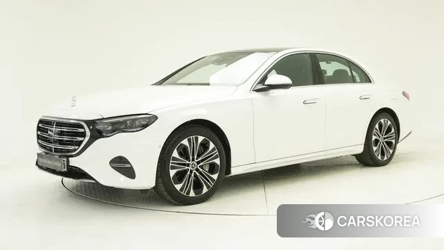 Mercedes-Benz E-Class W214 2025 Белый из Кореи