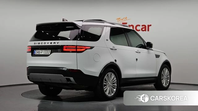 Land Rover Discovery 5 2018 Белый из Кореи