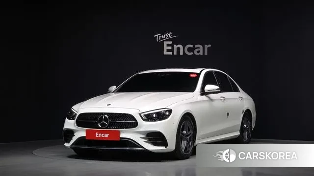 Mercedes-Benz E-Class W213 2023 Белый из Кореи