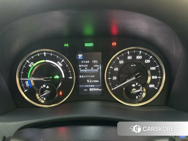 Toyota Elfa 2021 Черный из Китая