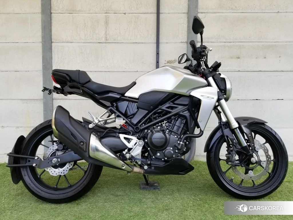Проданный Honda CB250R 2018 из Японии, фото 2