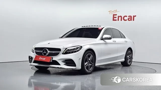 Mercedes-Benz C-Class W205 2019 Белый из Кореи