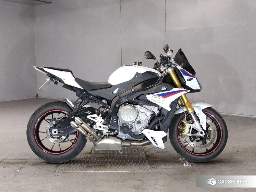 Проданный BMW S1000R 2017 из Японии