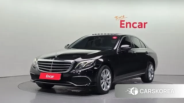Mercedes-Benz E-Class W213 2018 Черный из Кореи