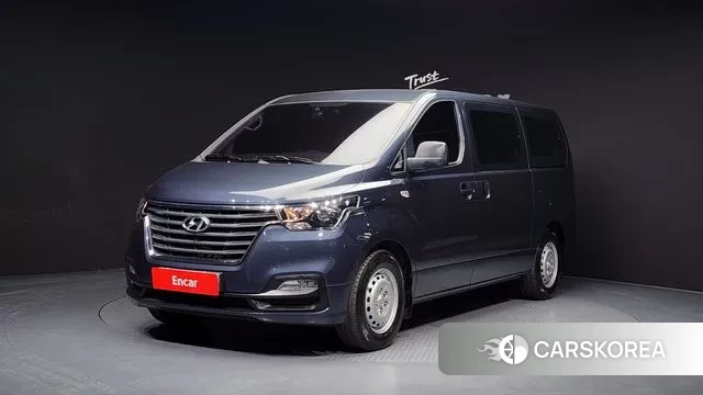 Hyundai The New Grand Starex 2018 Серый из Кореи