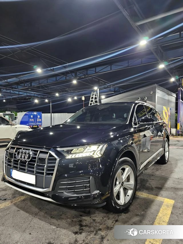 Audi Q7 (4M) 2021 Черный из Кореи