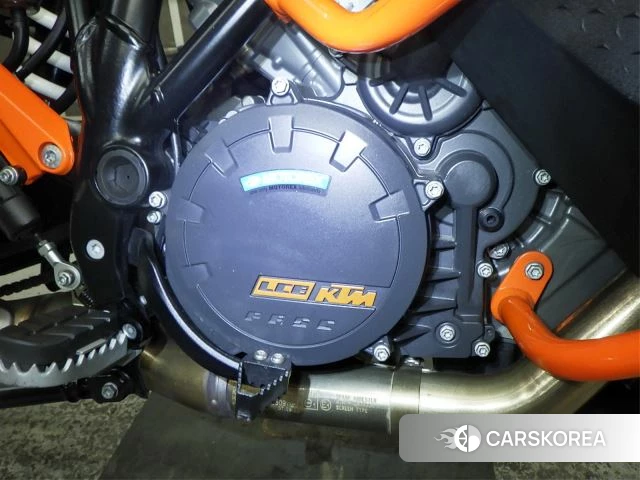 Engine photo