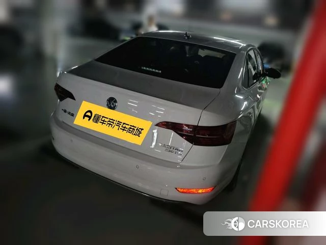 Volkswagen Sagitar 2022 Белый из Китая