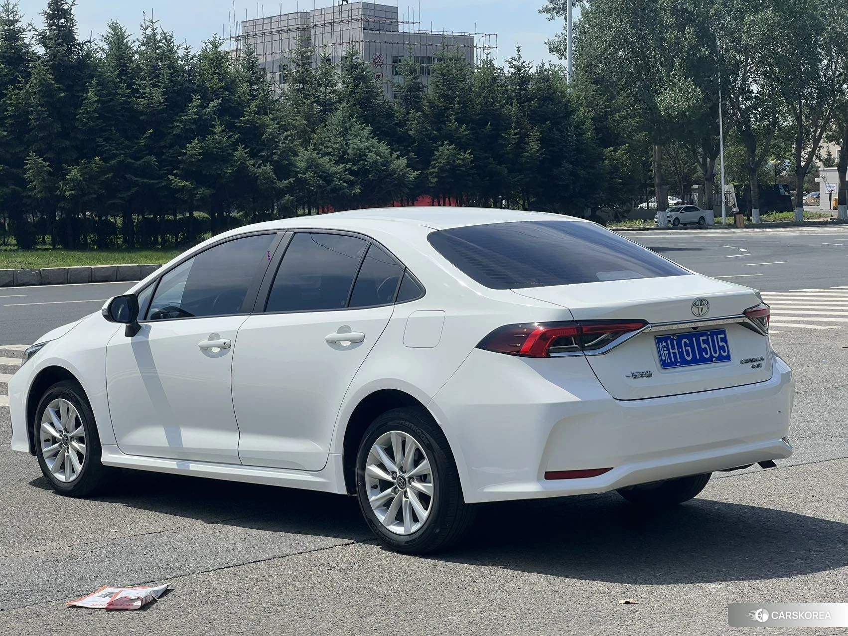 Toyota Corolla 2023 Белый из Китая