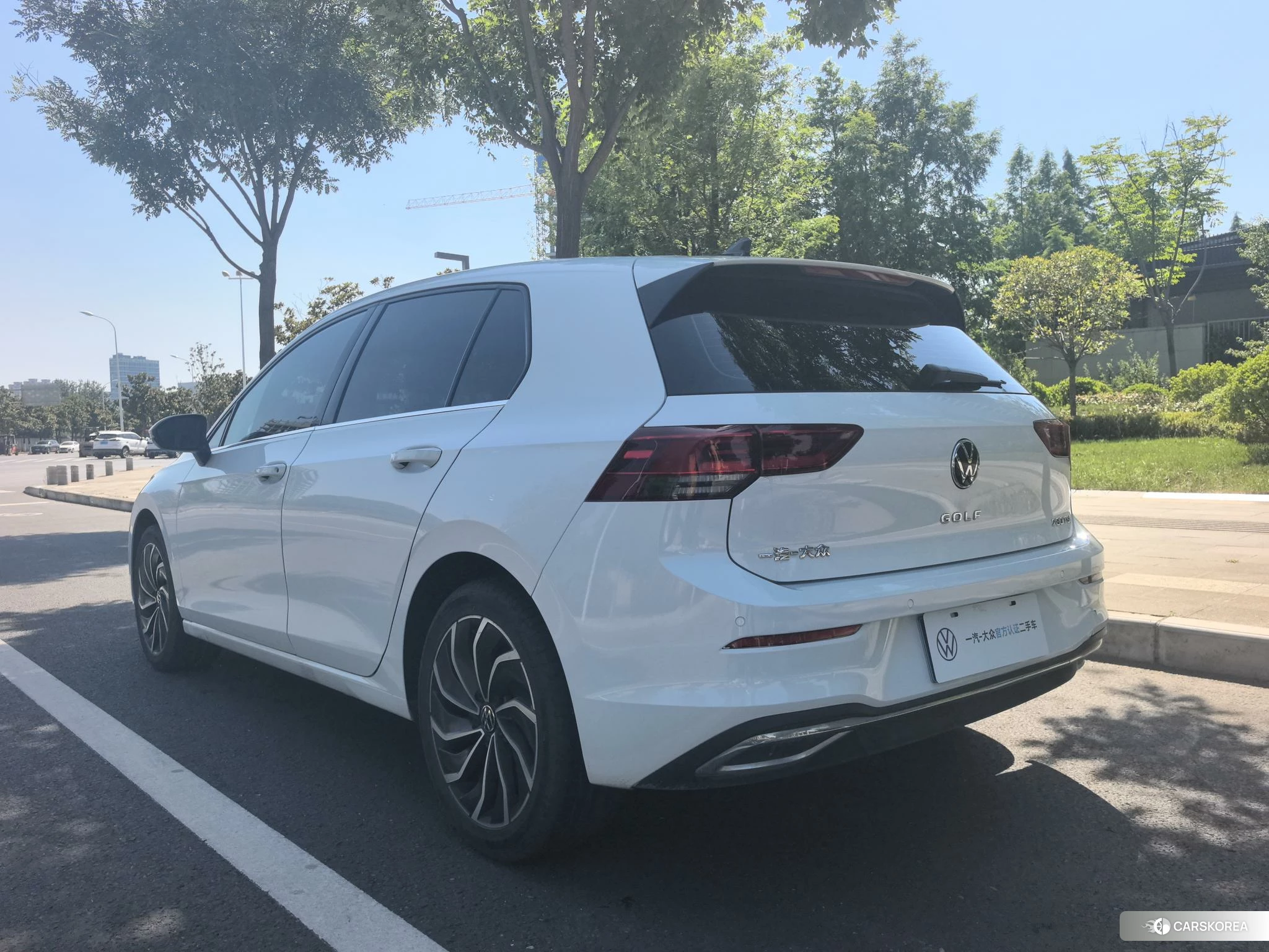 Volkswagen Golf 2024 Белый из Китая