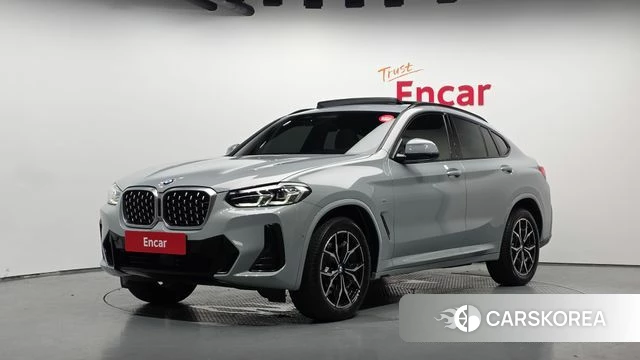 BMW X4 (G02) 2022 Светло-серебряный цвет из Кореи