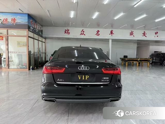 Audi A6L 2018 Черный из Китая