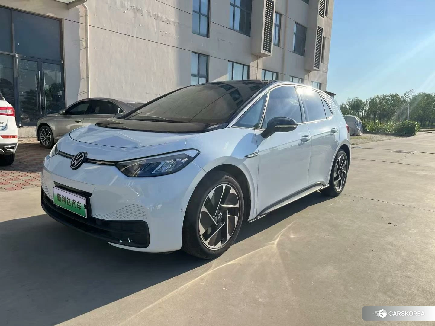 Volkswagen ID.3 2022 Белый из Китая