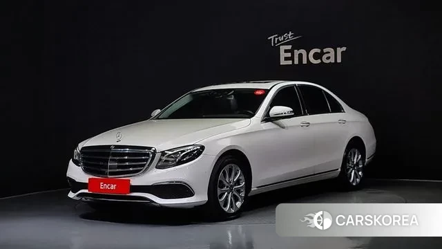 Mercedes-Benz E-Class W213 2020 Белый из Кореи